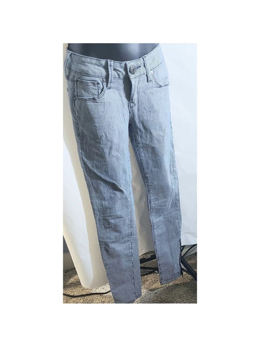 Guess Emma Fit Jeggings Medium Rise Size 26
